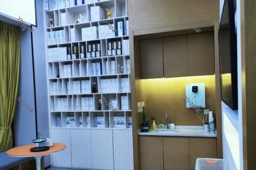江阴大熊先生口腔门诊部（人民东路店）诊室区.jpg
